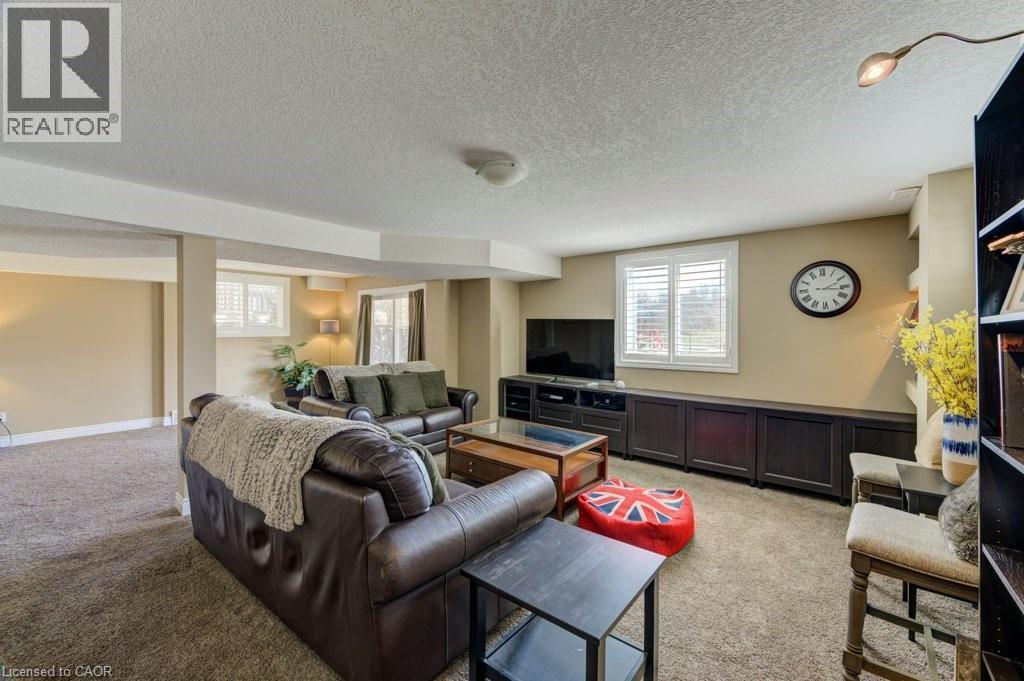 259 ZELLER Drive thumbnail 43