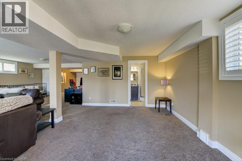 259 ZELLER Drive thumbnail 45