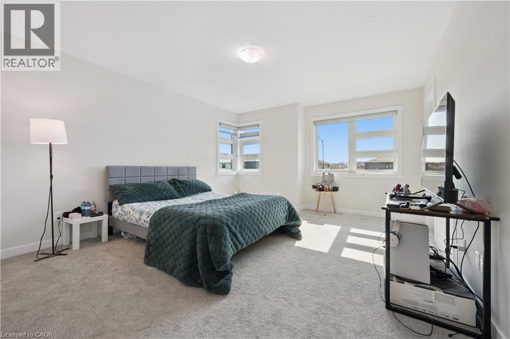 40 MOON Crescent thumbnail 20