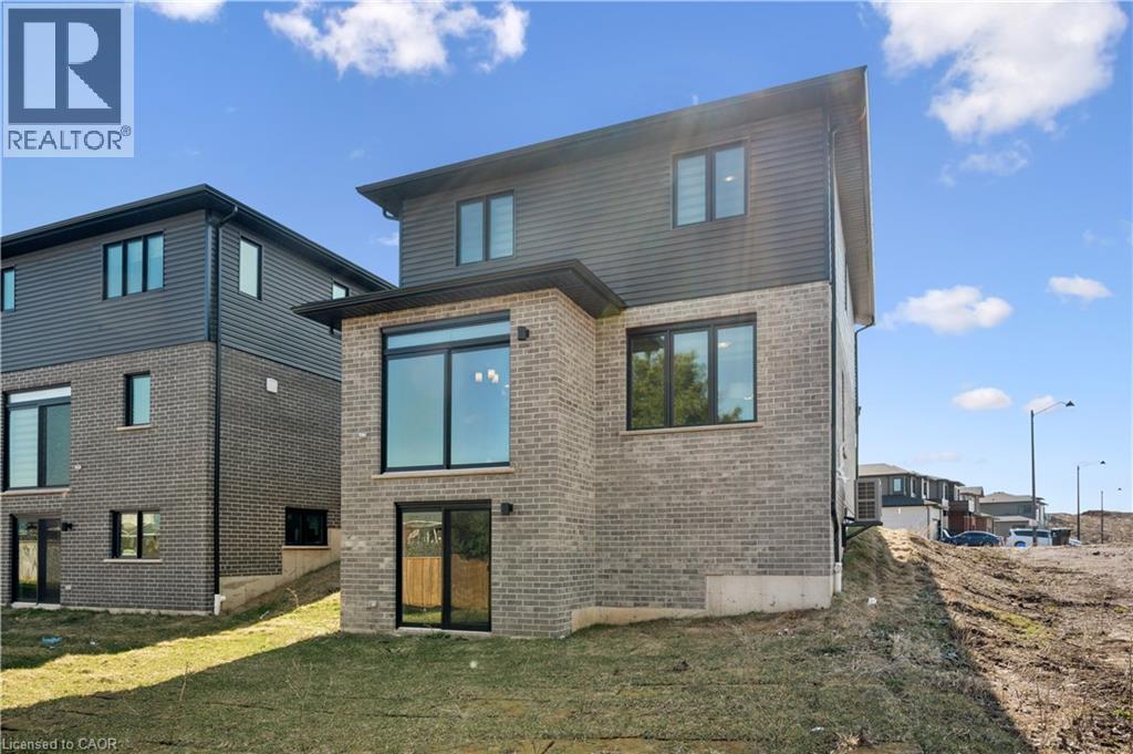 40 MOON Crescent thumbnail 28