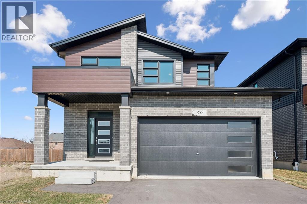 40 MOON Crescent thumbnail 3