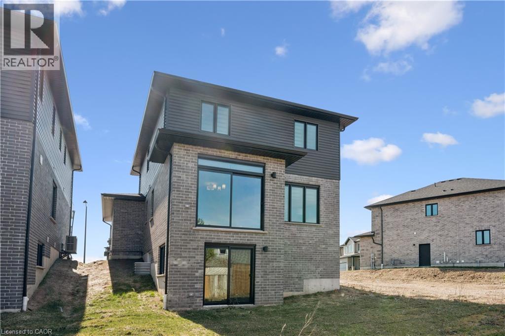 40 MOON Crescent thumbnail 30