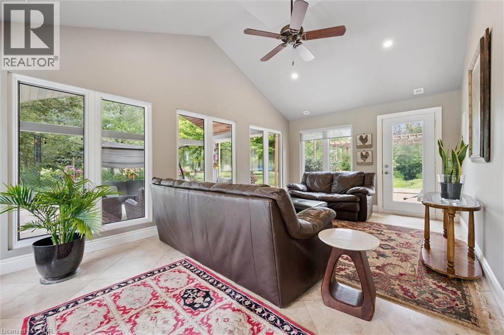 882-888 FAIRWAY Road N thumbnail 15