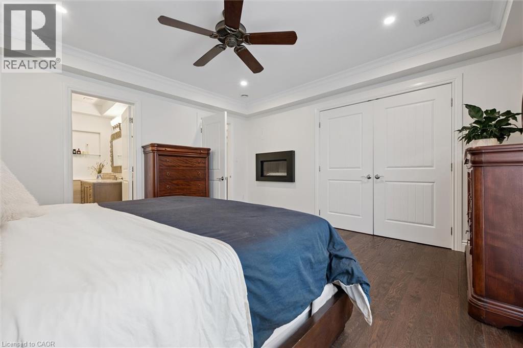 882-888 FAIRWAY Road N thumbnail 23