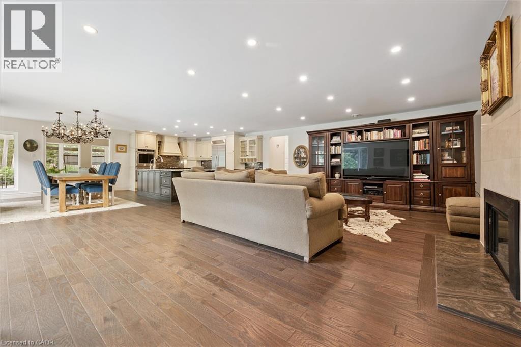 882-888 FAIRWAY Road N thumbnail 6