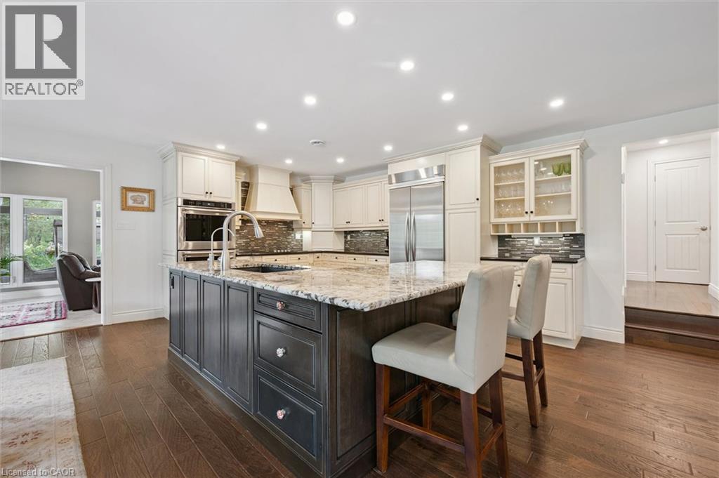 882-888 FAIRWAY Road N thumbnail 11