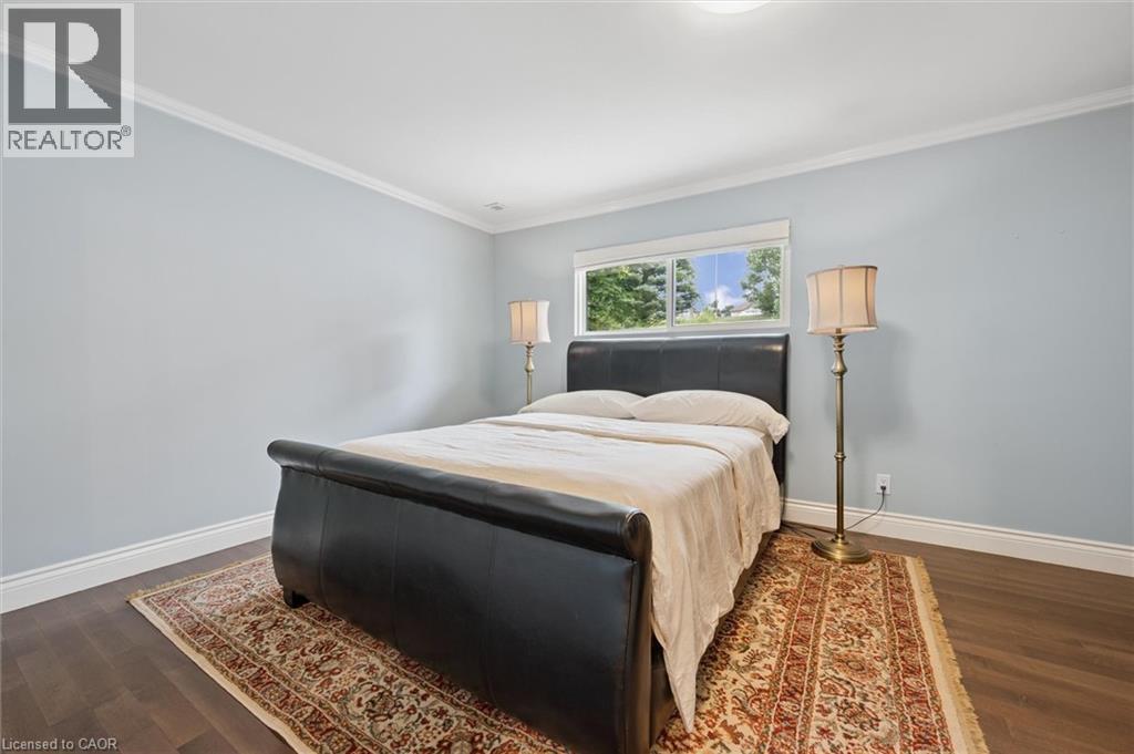 882-888 FAIRWAY Road N thumbnail 18