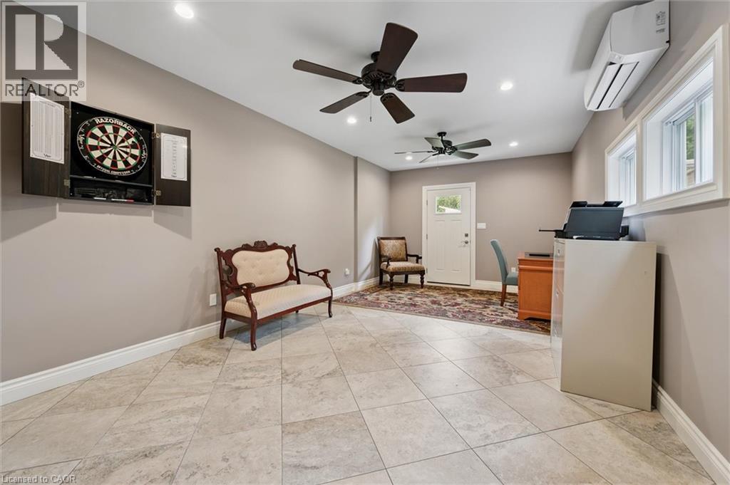 882-888 FAIRWAY Road N thumbnail 25