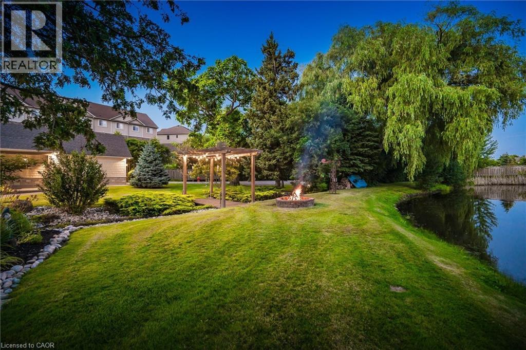 882-888 FAIRWAY Road N thumbnail 41