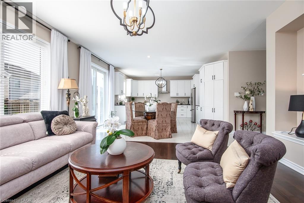 232 SHADY GLEN Crescent thumbnail 14