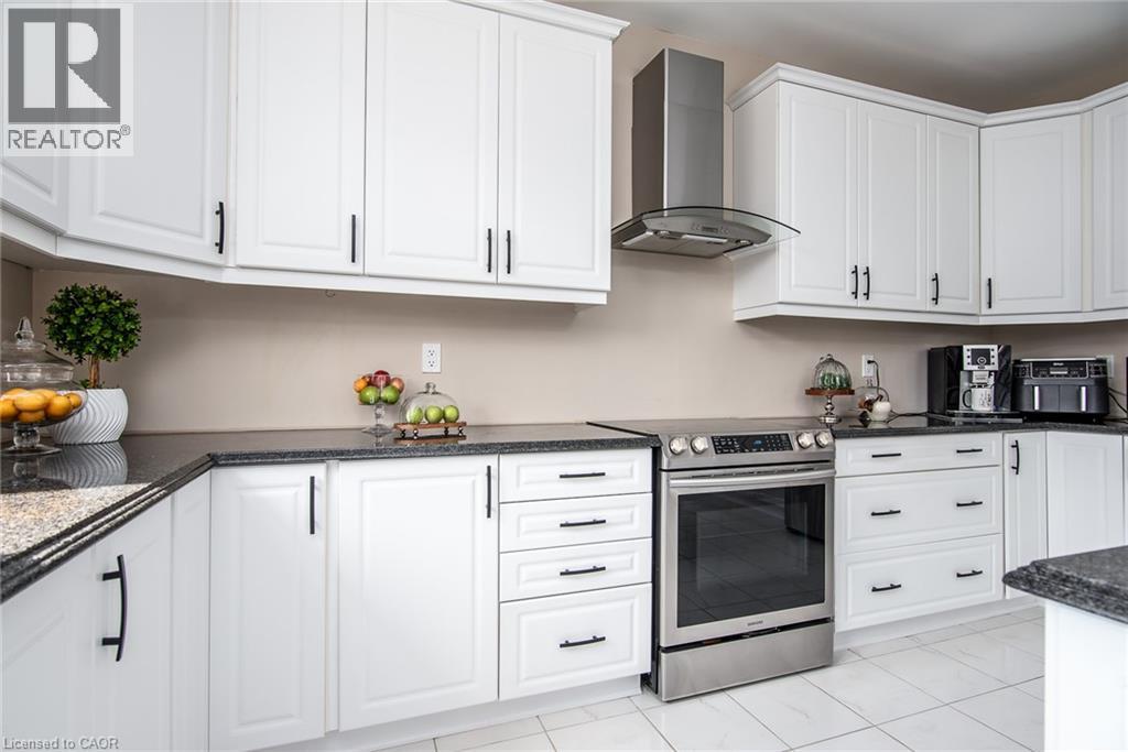 232 SHADY GLEN Crescent thumbnail 19