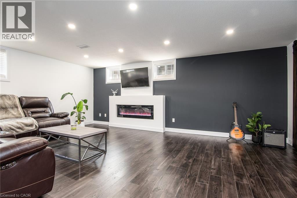 232 SHADY GLEN Crescent thumbnail 42