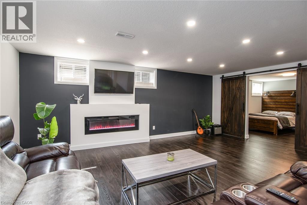 232 SHADY GLEN Crescent thumbnail 44