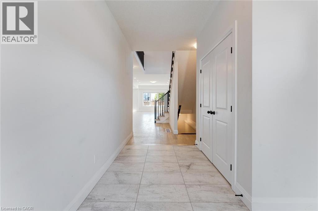 629 DOONWOODS Crescent thumbnail 4