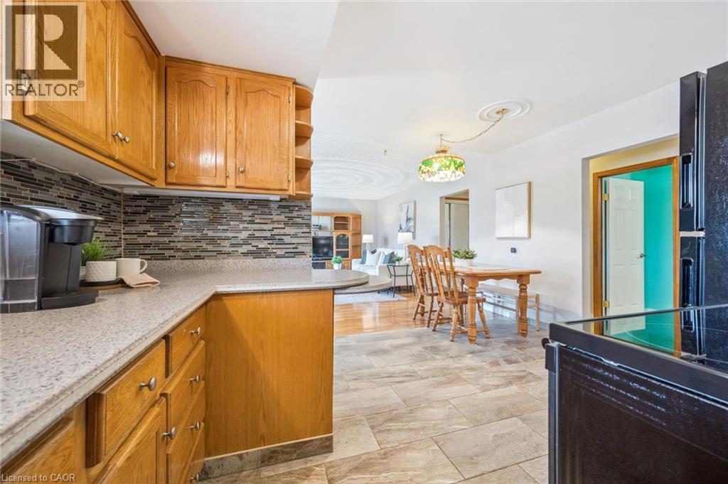 120 LORRAINE Avenue thumbnail 13