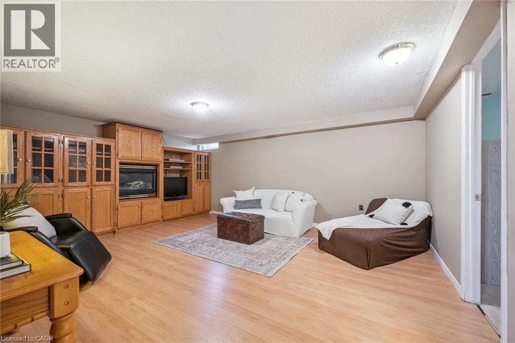 120 LORRAINE Avenue thumbnail 26