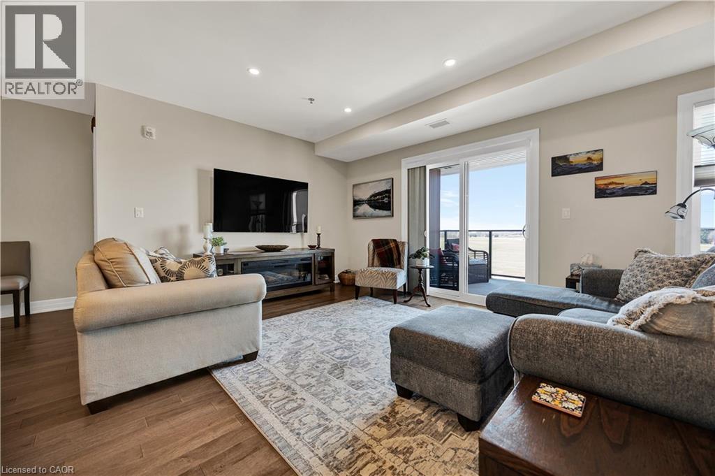 249 GREY SILO Road Unit# 405 thumbnail 8