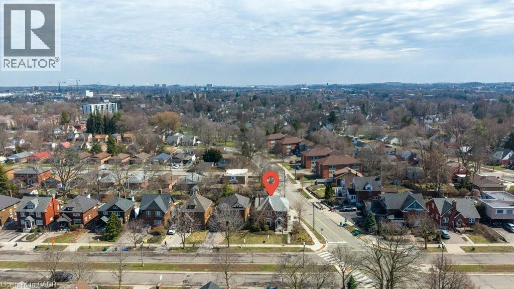 859 QUEEN'S Boulevard thumbnail 37