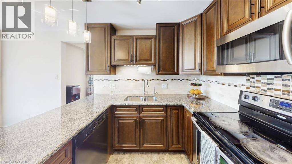 330 GUELPH Avenue thumbnail 18