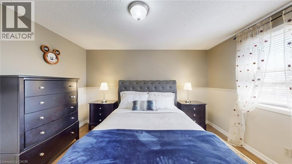 330 GUELPH Avenue thumbnail 32