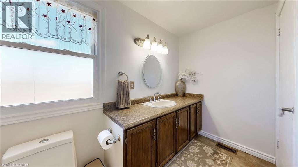 330 GUELPH Avenue thumbnail 34