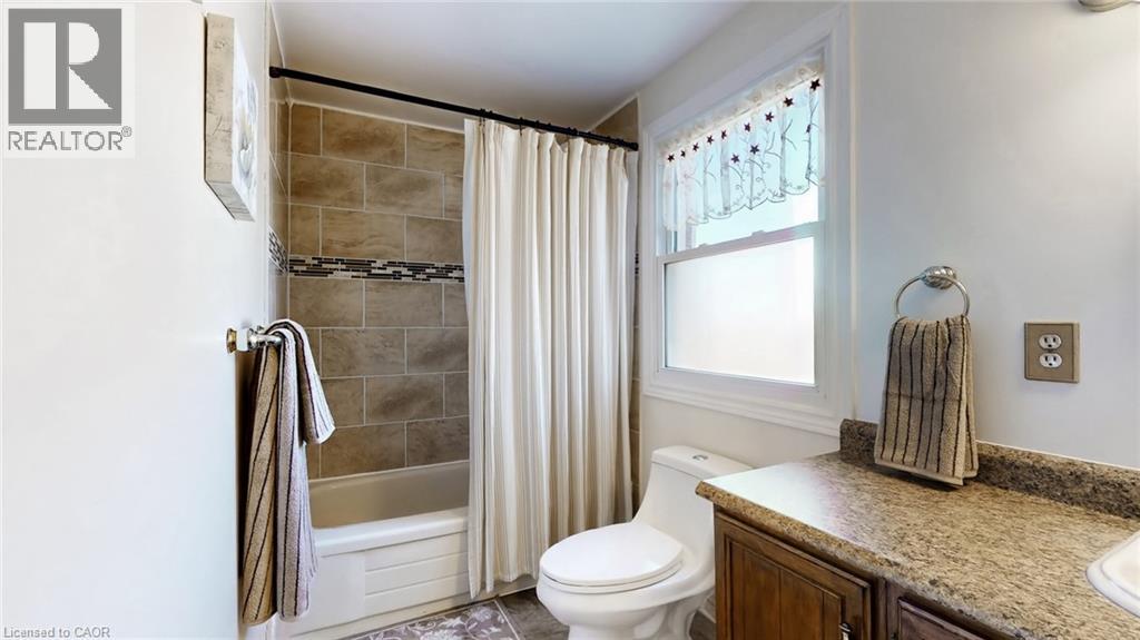 330 GUELPH Avenue thumbnail 35