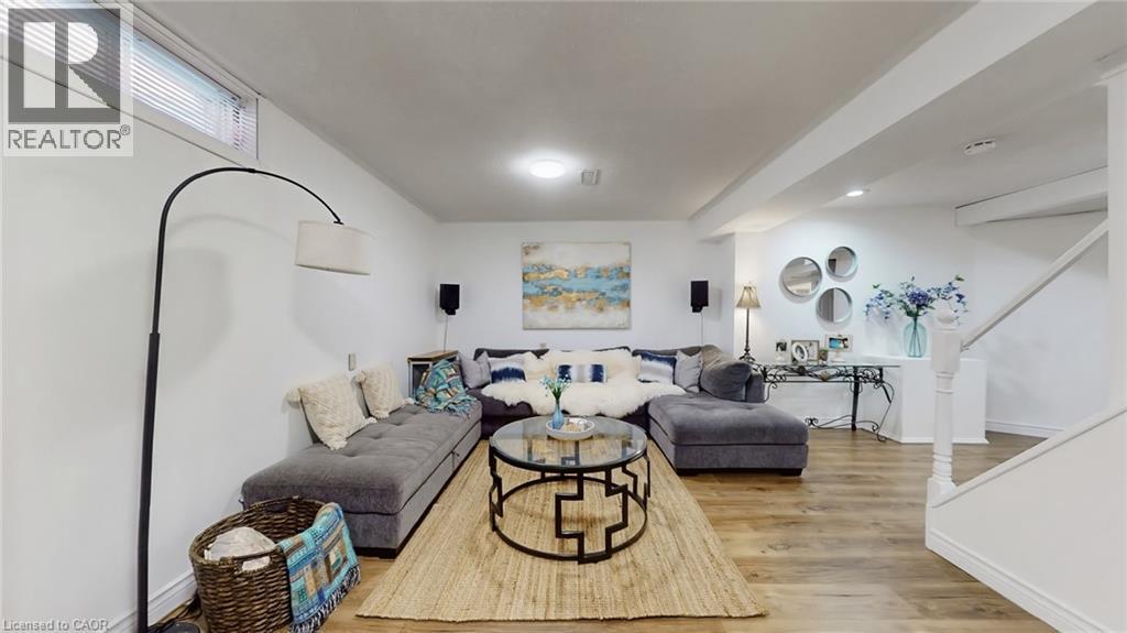 330 GUELPH Avenue thumbnail 39