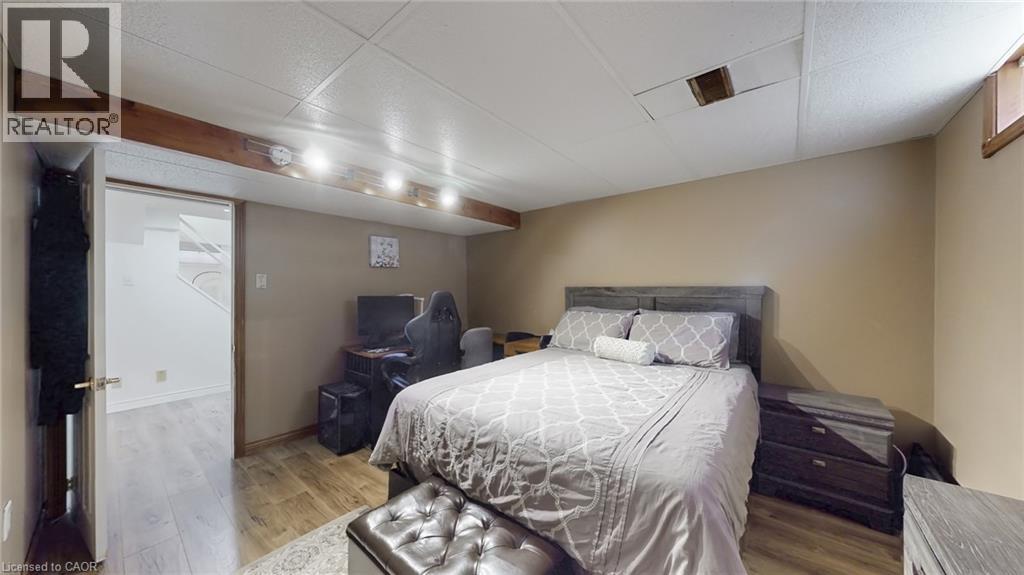 330 GUELPH Avenue thumbnail 44