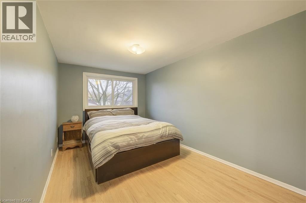 88 WESTWOOD Drive thumbnail 21