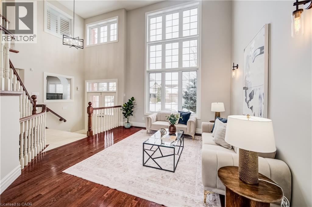 38 DEER RIDGE Crescent thumbnail 3