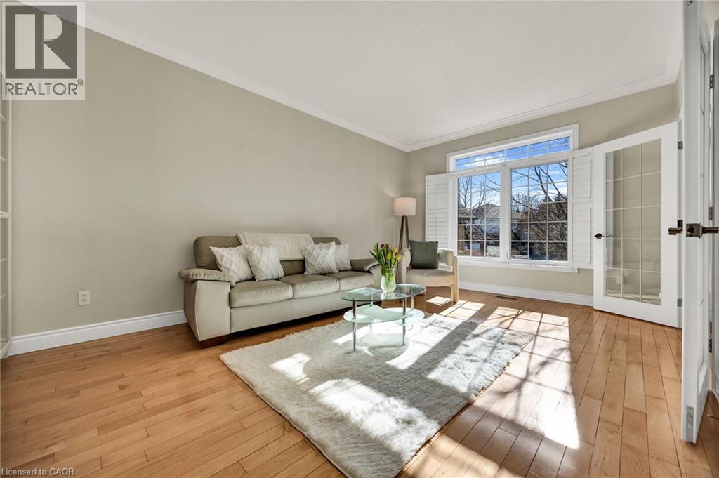 232 THE LIONS Gate thumbnail 14