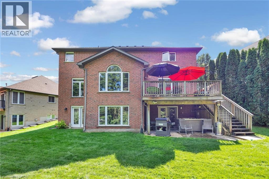 232 THE LIONS Gate thumbnail 40