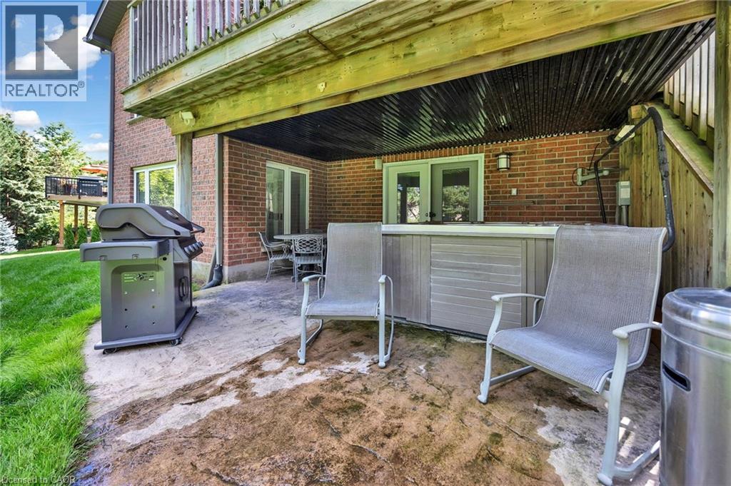 232 THE LIONS Gate thumbnail 44