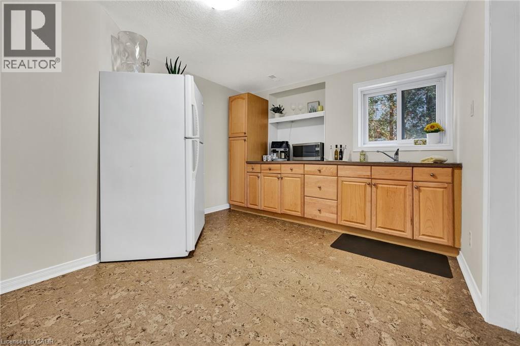 232 THE LIONS Gate thumbnail 34