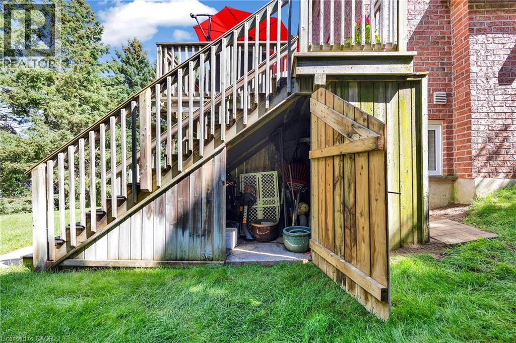 232 THE LIONS Gate thumbnail 43