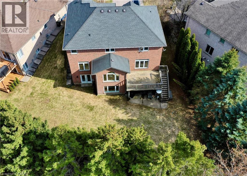 232 THE LIONS Gate thumbnail 45