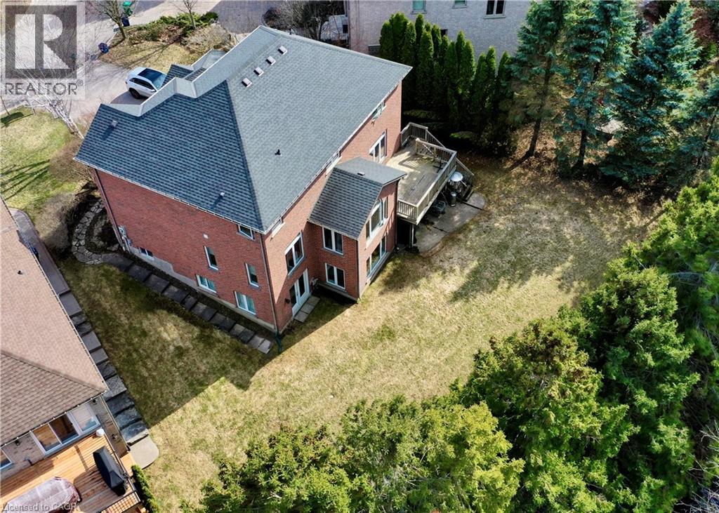 232 THE LIONS Gate thumbnail 46