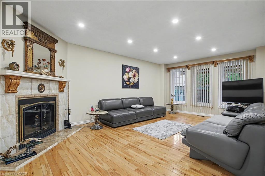 342 SAGINAW Parkway thumbnail 10