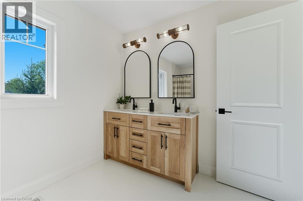 30 MANLEY Street thumbnail 27