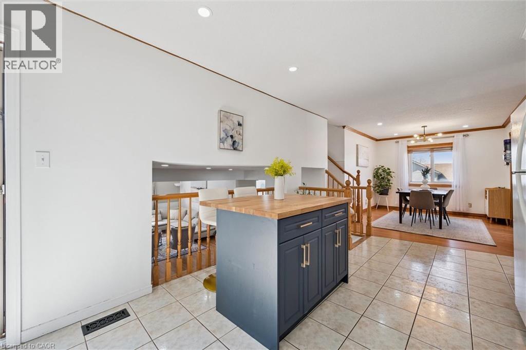 35 MELRAN Drive thumbnail 15