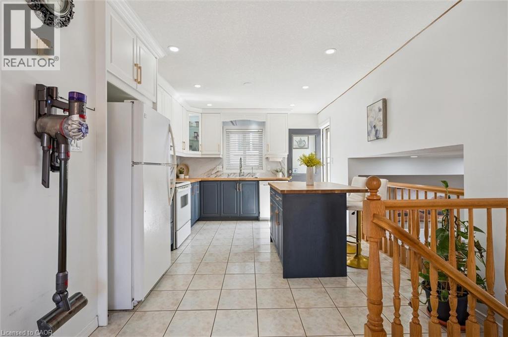 35 MELRAN Drive thumbnail 12