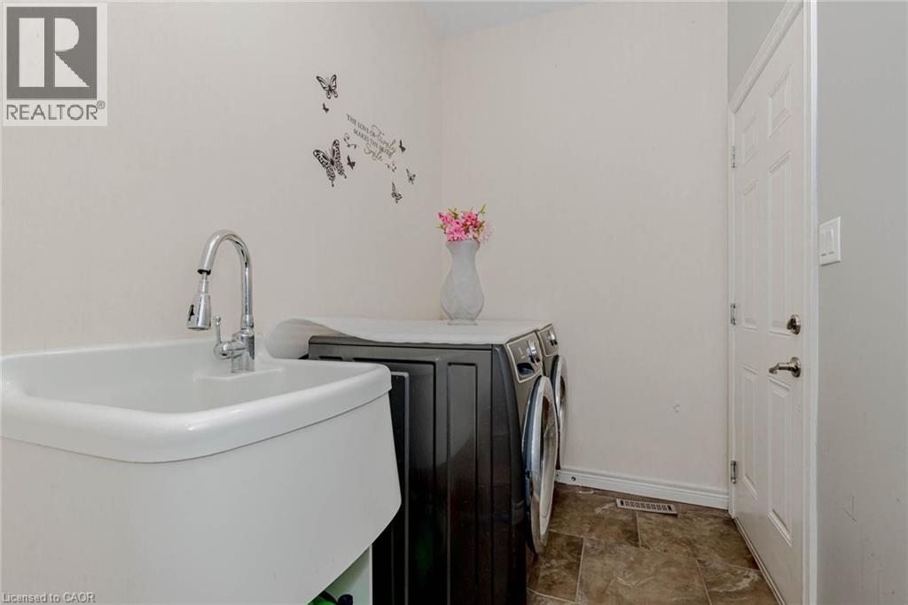 2 DOON CREEK Street thumbnail 22