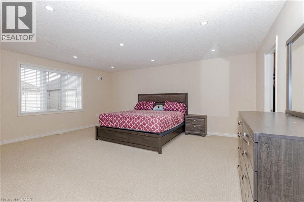 2 DOON CREEK Street thumbnail 30