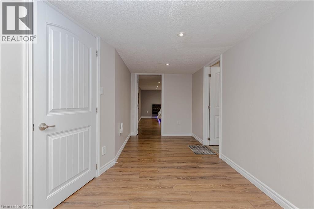 2 DOON CREEK Street thumbnail 49