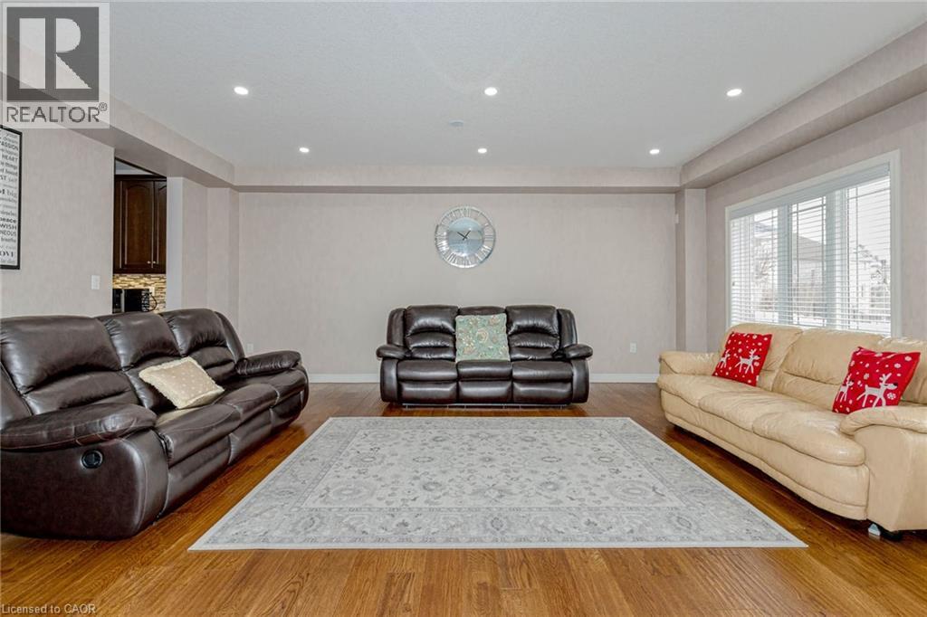 2 DOON CREEK Street thumbnail 9