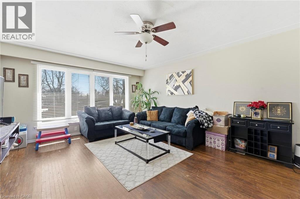 228 HOLBORN Drive thumbnail 8