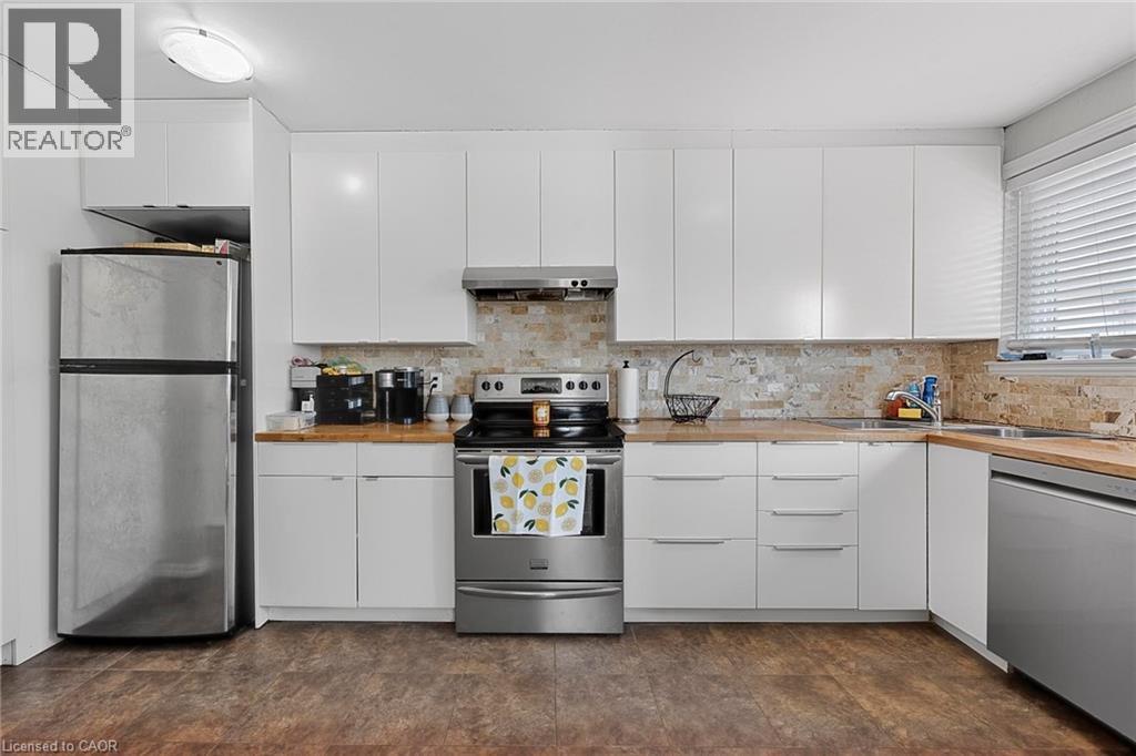 228 HOLBORN Drive thumbnail 5