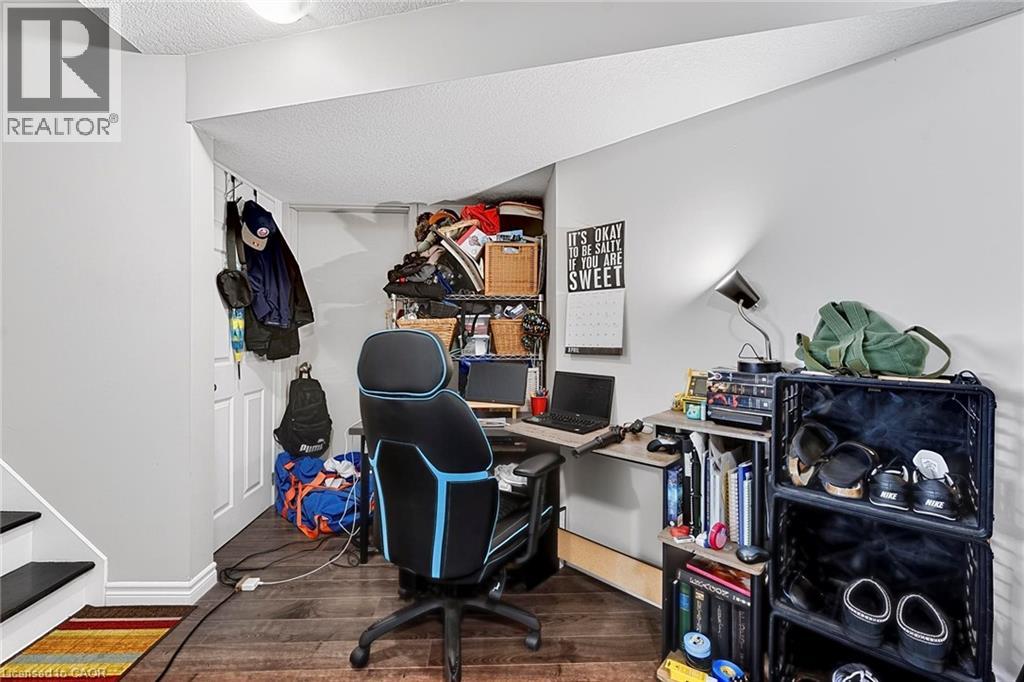 228 HOLBORN Drive thumbnail 22