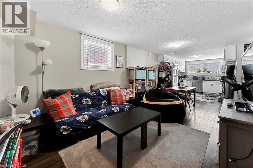 228 HOLBORN Drive thumbnail 24