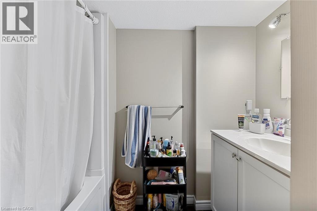 228 HOLBORN Drive thumbnail 29